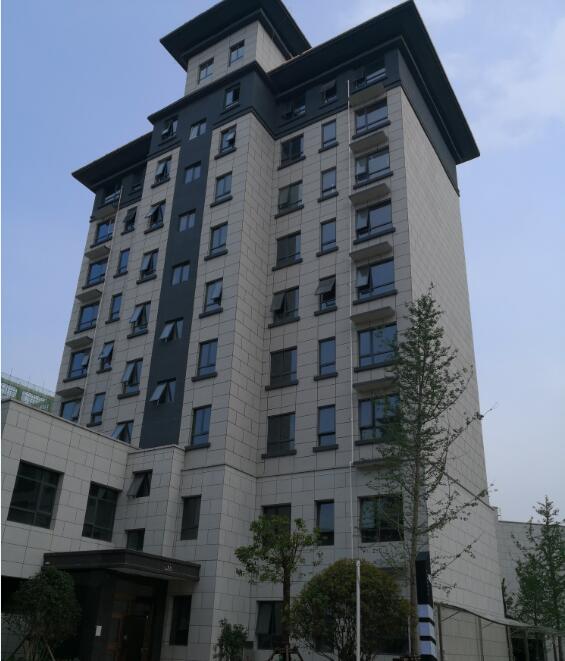 huayi.jpg